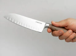 Core Santoku Mit Kullen -Messer Förderung boeker manufaktur solingen core santoku mit kullen 130735 4 1280x1280